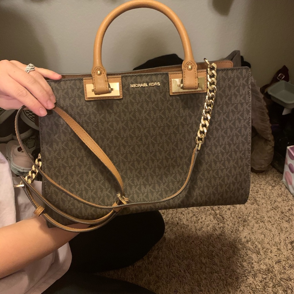 Michael kors purse